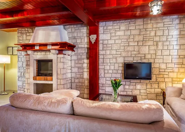 Pool & Sun Rici Tatil Evi Loborika