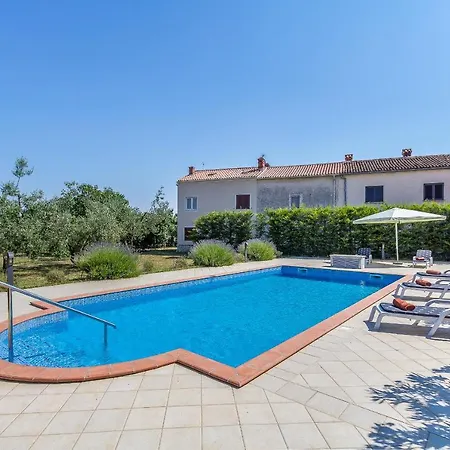 Pool & Sun Rici