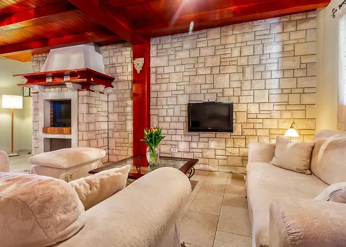 Pool & Sun Rici * Loborika